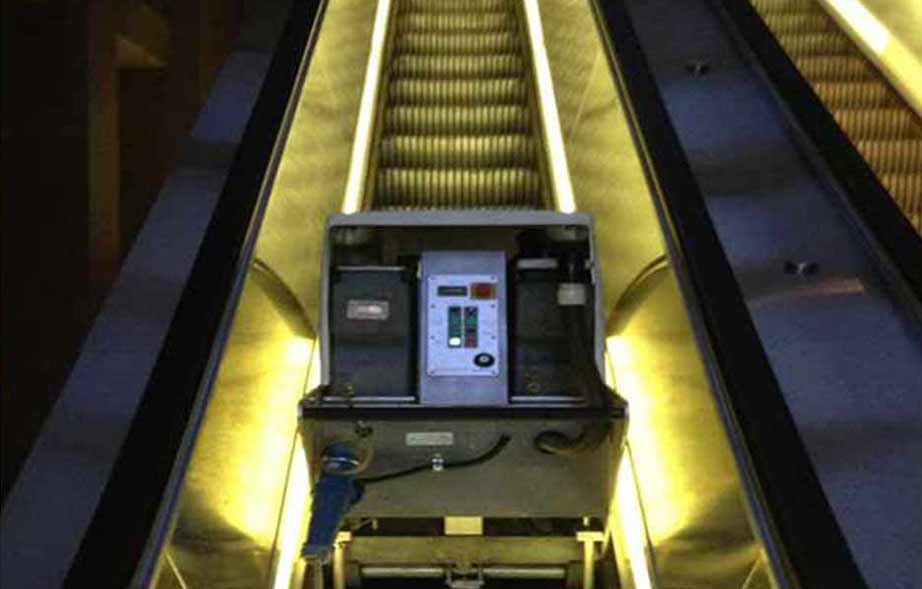 Escalator Cleaning Equipment for Commercial Cleaning